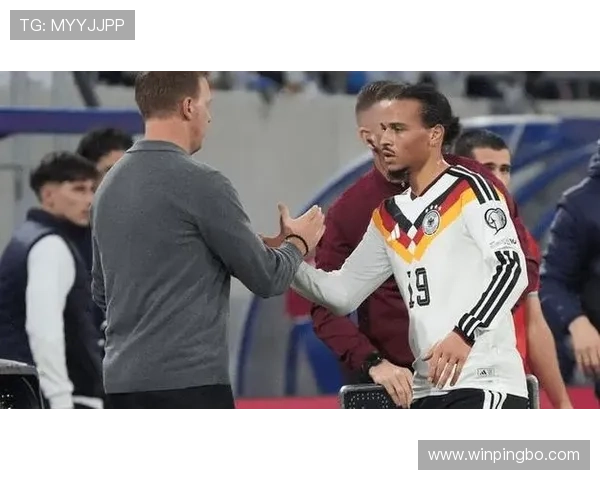 格列兹曼与萨内：前场自由人角色分化，球权集中度与无球跑动路径出现结构性偏移